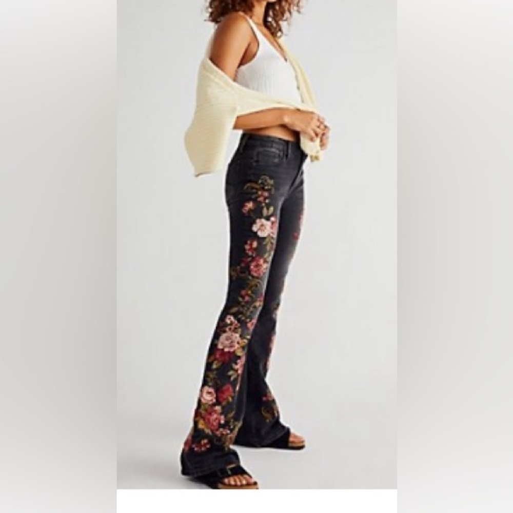 Free People / Driftwood Farrah Embroidered